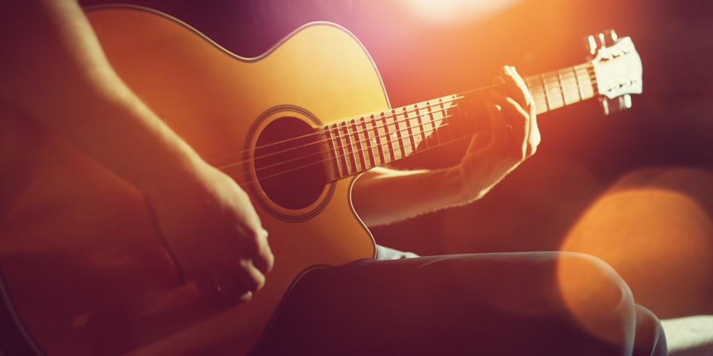 The history of the acoustic guitar - Insure4Music Blog - The